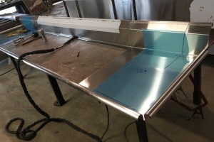 Custom Stainless Counters & Tables (1)