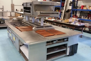 Custom Stainless Counters & Tables (2)